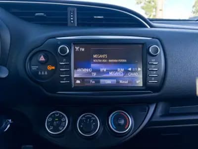 Vendo Toyota Yaris 2018 - 11990 EUR, 105000 km - AUTO.MOTO.pt