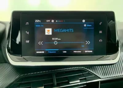 Sell Peugeot 208 2022 - 13400 EUR, 45338 km - AUTO.MOTO.pt