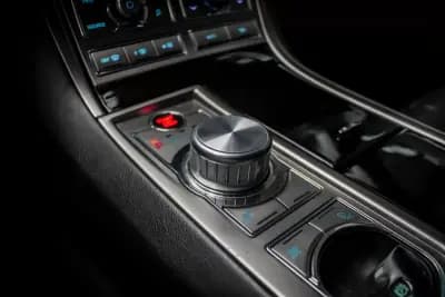 Sell Jaguar XF 2010 - 13990 EUR, 241933 km - AUTO.MOTO.pt