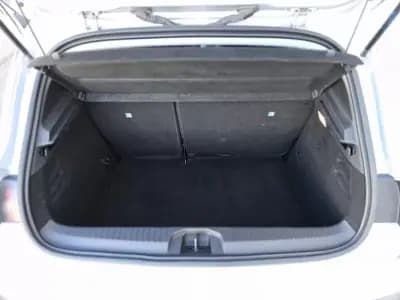 Vendo Renault Clio 2023 - 14900 EUR, 55991 km - AUTO.MOTO.pt