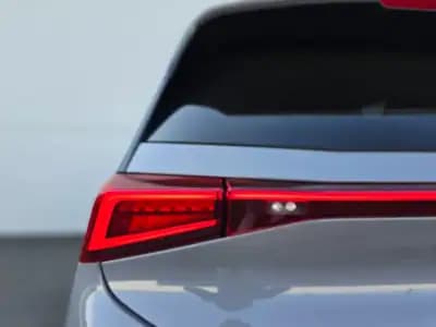 Vendo Cupra Born 2024 - 32400 EUR, 12000 km - AUTO.MOTO.pt