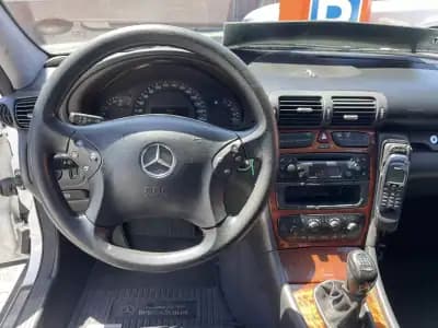 Sell Mercedes-Benz C 200 2000 - 7950 EUR, 211507 km - AUTO.MOTO.pt