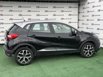 Vendo Renault Captur 2016 - 12990 EUR, 142000 km - AUTO.MOTO.pt