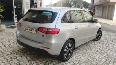 Sell Mercedes-Benz B 180 2021 - 28900 EUR, 62291 km - AUTO.MOTO.pt