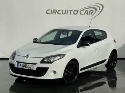 Vendo Renault Mégane 2011 - 7500 EUR, 272530 km - AUTO.MOTO.pt