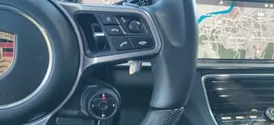 Vendo Porsche Panamera 2017 - 82499 EUR, 62500 km - AUTO.MOTO.pt