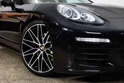 Vendo Porsche Panamera 2016 - 53900 EUR, 92706 km - AUTO.MOTO.pt