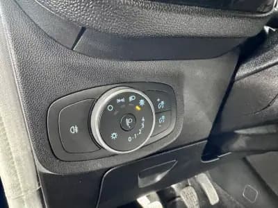 Vendo Ford Fiesta 2019 - 9990 EUR, 168000 km - AUTO.MOTO.pt