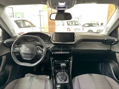 Vendo Peugeot 2008 2021 - 19850 EUR, 74617 km - AUTO.MOTO.pt