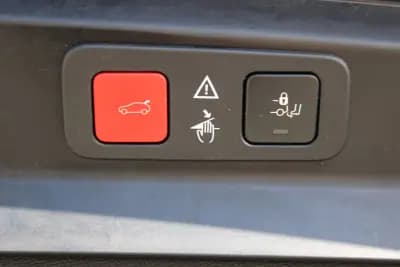 Vendo Peugeot 5008 2021 - 24900 EUR, 163348 km - AUTO.MOTO.pt