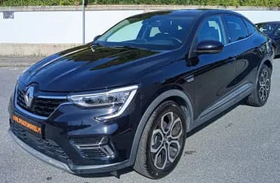 Vendo Renault Arkana 2023 - 24490 EUR, 47472 km - AUTO.MOTO.pt