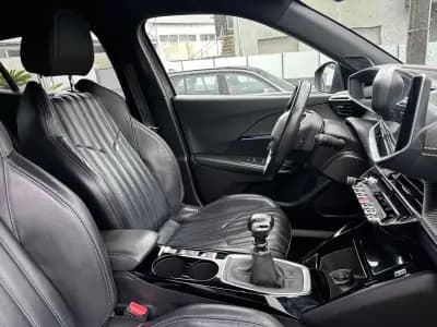 Vendo Peugeot 2008 2021 - 17900 EUR, 95000 km - AUTO.MOTO.pt