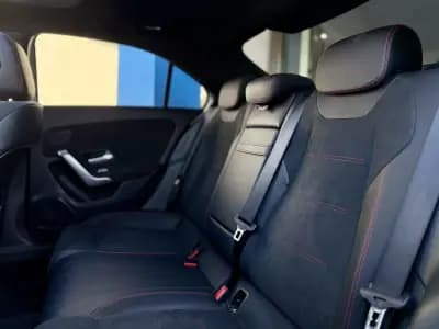 Vendo Mercedes-Benz A 180 Limousine 2020 - 29950 EUR, 97000 km - AUTO.MOTO.pt