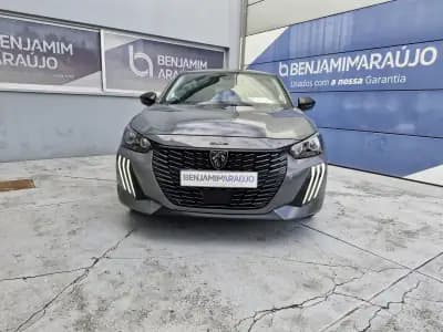 Vendo Peugeot 208 2023 - 29250 EUR, 4874 km - AUTO.MOTO.pt