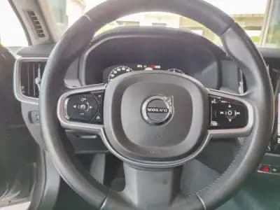 Sell Volvo V90 2018 - 20990 EUR, 188000 km - AUTO.MOTO.pt