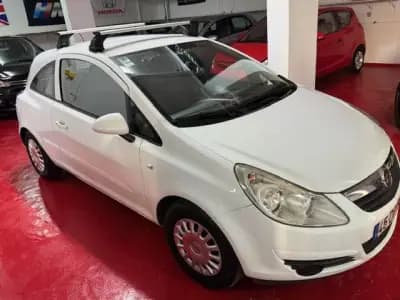 Vendo Opel Corsa 2007 - 2900 EUR, 339000 km - AUTO.MOTO.pt
