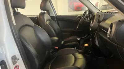 Vendo MINI Countryman 2011 - 13990 EUR, 116000 km - AUTO.MOTO.pt