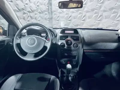 Sell Renault Mégane Break 2007 - 3990 EUR, 290812 km - AUTO.MOTO.pt