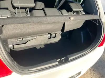 Vendo Toyota Yaris 2011 - 8500 EUR, 150000 km - AUTO.MOTO.pt