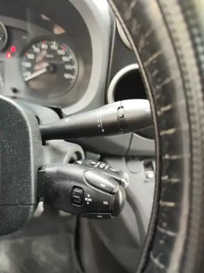 Vendo Peugeot Partner 2010 - 5480 EUR, 286000 km - AUTO.MOTO.pt