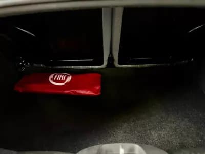 Vendo Fiat 500C 2020 - 10950 EUR, 85000 km - AUTO.MOTO.pt