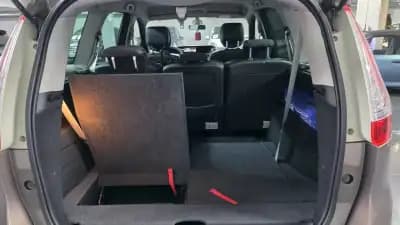 Vendo Renault Grand Scénic 2012 - 9990 EUR, 188000 km - AUTO.MOTO.pt