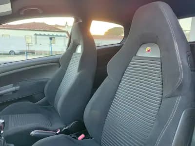 Vendo Fiat Grande Punto 2010 - 13900 EUR, 32000 km - AUTO.MOTO.pt