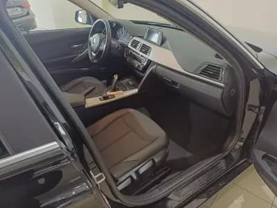 Sell BMW 318 2017 - 21490 EUR, 121861 km - AUTO.MOTO.pt