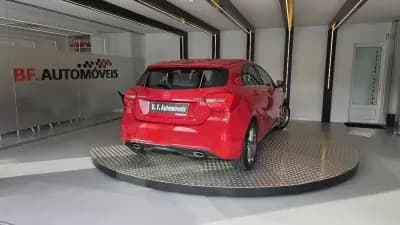 Vendo Mercedes-Benz A 160 2015 - 15900 EUR, 208637 km - AUTO.MOTO.pt