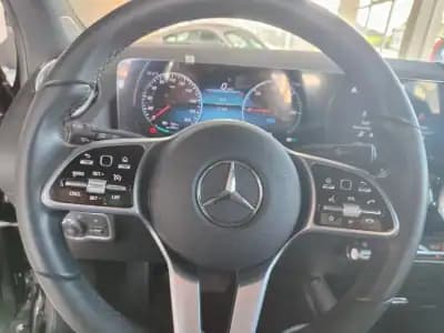 Sell Mercedes-Benz EQA 2022 - 35350 EUR, 31000 km - AUTO.MOTO.pt