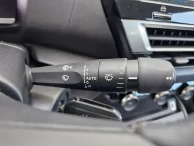 Sell Citroën e-C4 X 2024 - 31000 EUR, 11664 km - AUTO.MOTO.pt