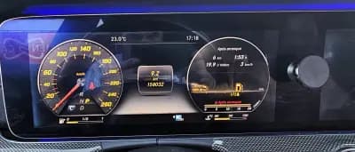 Vendo Mercedes-Benz E 220 2017 - 31500 EUR, 150000 km - AUTO.MOTO.pt