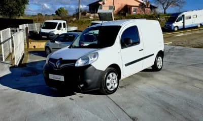 Vendo Renault Kangoo 2018 - 10500 EUR, 117000 km - AUTO.MOTO.pt