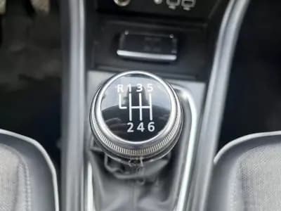 Vendo Renault Captur 2021 - 14950 EUR, 119000 km - AUTO.MOTO.pt