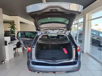 Sell Renault Mégane Sport Tourer 2019 - 13750 EUR, 155000 km - AUTO.MOTO.pt