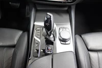 Vendo BMW 530e 2021 - 32990 EUR, 137000 km - AUTO.MOTO.pt