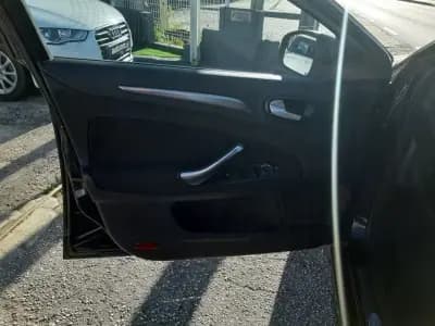 Vendo Ford Mondeo SW 2010 - 7900 EUR, 218900 km - AUTO.MOTO.pt