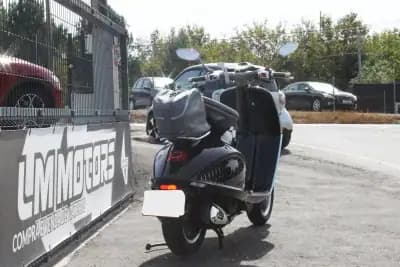 Sell Piaggio Vespa 2013 - 11000 EUR, 2700 km - AUTO.MOTO.pt