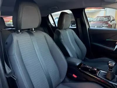 Sell Peugeot 208 2020 - 14250 EUR, 44000 km - AUTO.MOTO.pt