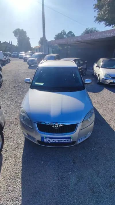 Vendo Skoda Fabia Break 2008 - 5788 EUR, 203987 km - AUTO.MOTO.pt