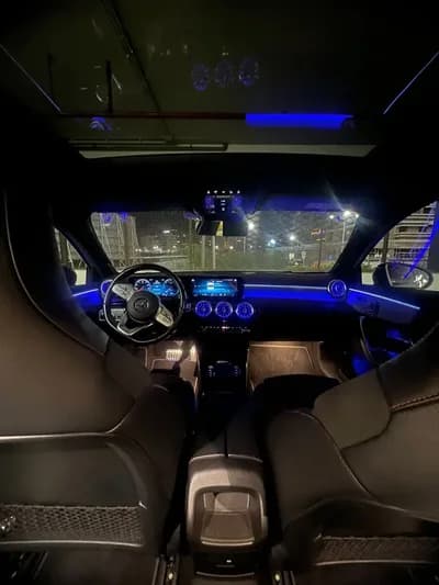 Vendo Mercedes-Benz A 250 2021 - 31700 EUR, 120000 km - AUTO.MOTO.pt