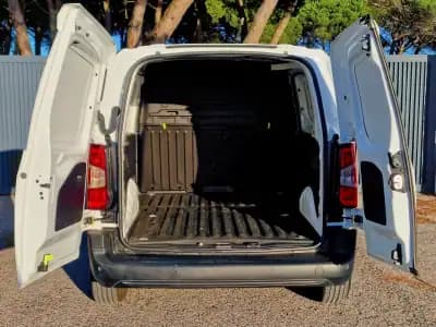 Sell Opel Combo 2022 - 15990 EUR, 55209 km - AUTO.MOTO.pt