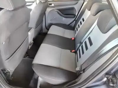 Vendo Ford Focus 2011 - 6750 EUR, 180000 km - AUTO.MOTO.pt