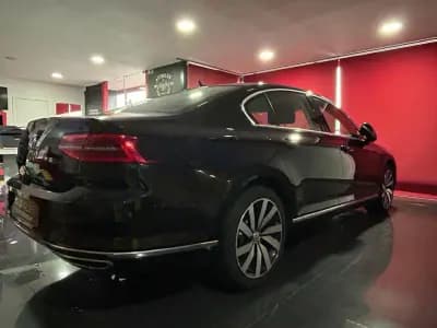 Vendo Volkswagen Passat 2017 - 18990 EUR, 134000 km - AUTO.MOTO.pt