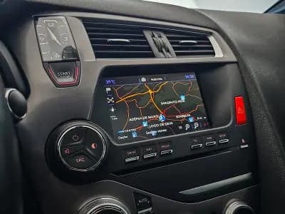 Vendo DS DS5 2015 - 14950 EUR, 117000 km - AUTO.MOTO.pt