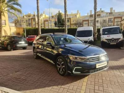 Sell Volkswagen Passat Variant 2020 - 19980 EUR, 160000 km - AUTO.MOTO.pt