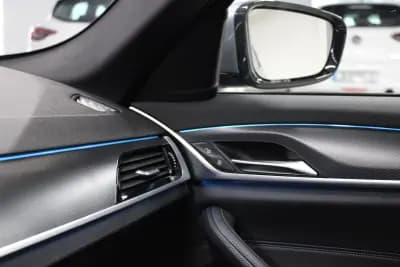 Vendo BMW 530e 2021 - 32990 EUR, 137000 km - AUTO.MOTO.pt