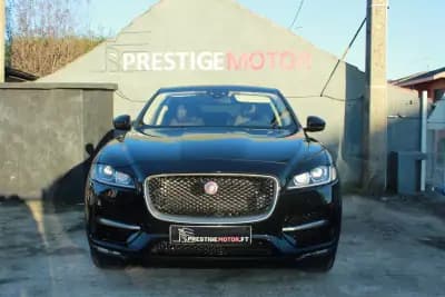 Vendo Jaguar F-Pace 2016 - 25900 EUR, 176000 km - AUTO.MOTO.pt