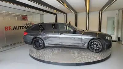 Vendo BMW 520 2018 - 23900 EUR, 284762 km - AUTO.MOTO.pt