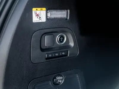 Vendo Ford S-Max 2022 - 34990 EUR, 176600 km - AUTO.MOTO.pt